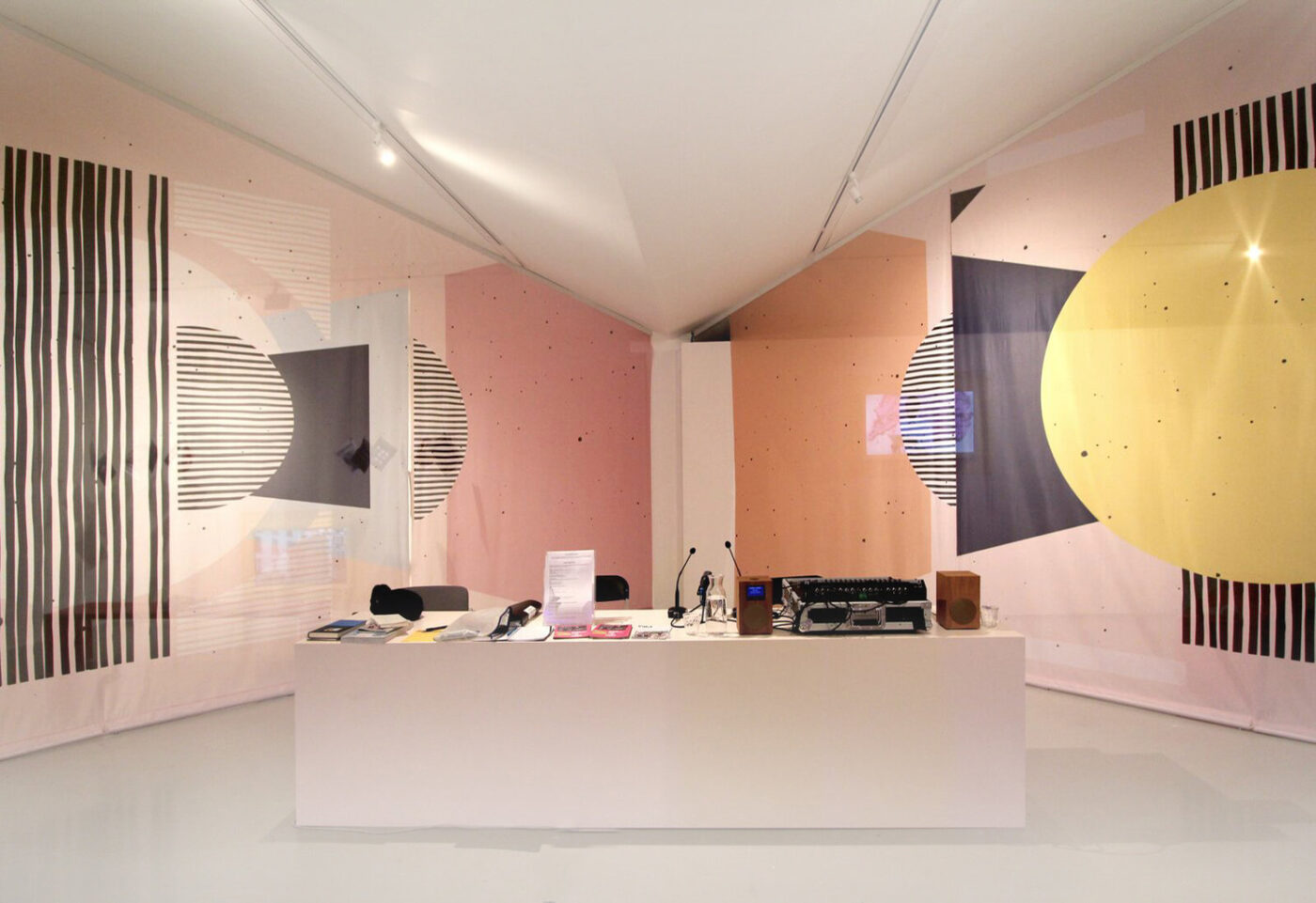 Afaina de Jong, exhibition design 'Diasporic Self Black Togetherness as Lingua Franca' (2018-2019)