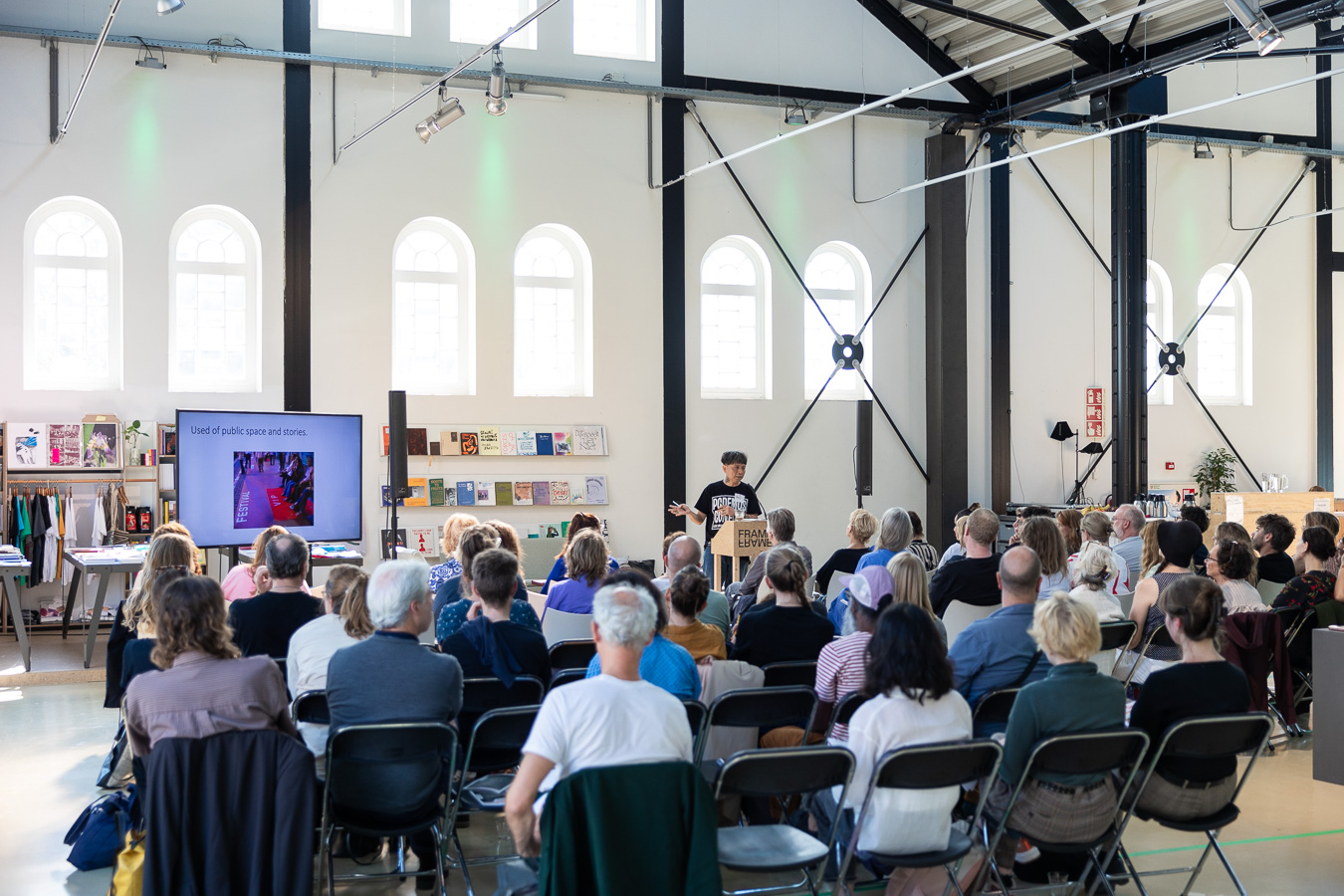 Symposium: Het Gedeeld Domein bij Framer Framed. © Maarten Nauw / Public Art Amsterdam, Stadscuratorium Amsterdam