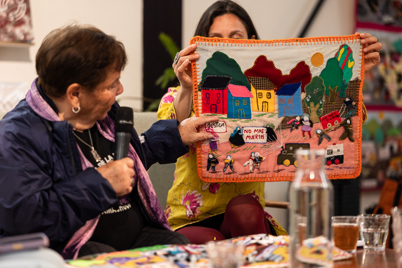 Warmi Küyen Textile Collective in conversation with Aida Moreno. Finissage: Past Disquiet (2025) Photo: Maarten Nauw / Framer Framed
