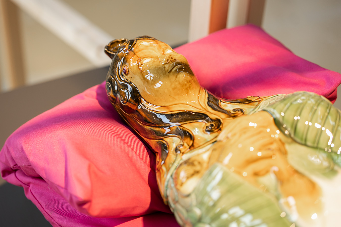 Statue of Asking: Ode to the Belgian Coast I (2024) by Pei-Hsian Wang from the exhibition Shapeshifters: On Wounds, Wonders and Transformation (2025) at Framer Framed, Amsterdam. Photo: © Maarten Nauw / Framer Framed.